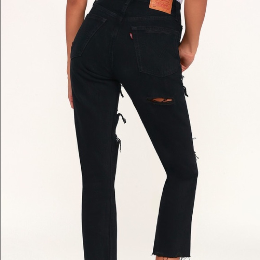 Levi 501 CROPPED BLACK DISTRESSED JEANS - Picture 2 of 4
